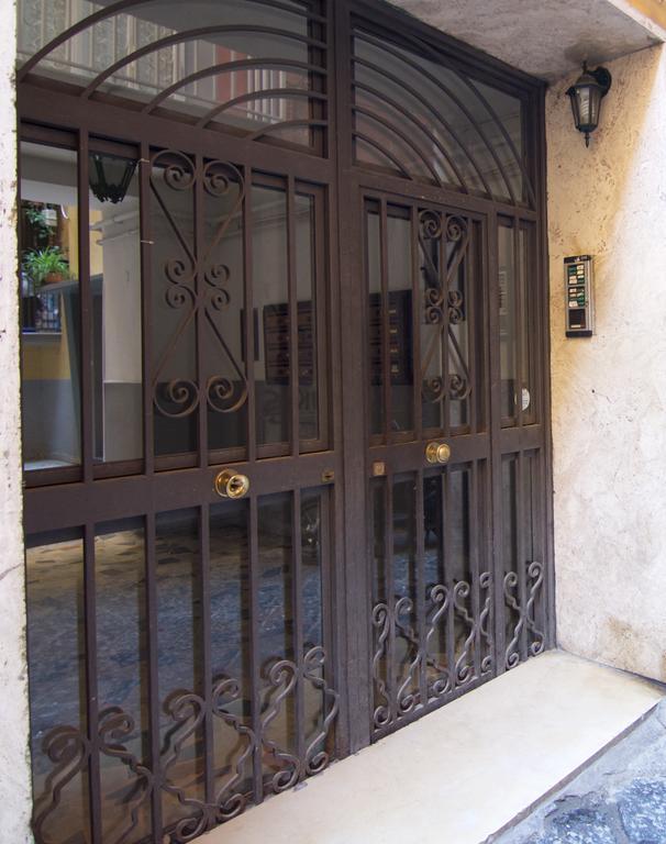 La Strada Parlata Hotel Naples Exterior photo