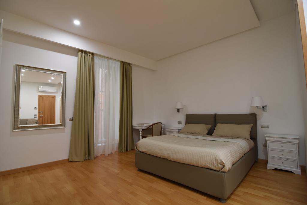 La Strada Parlata Hotel Naples Exterior photo